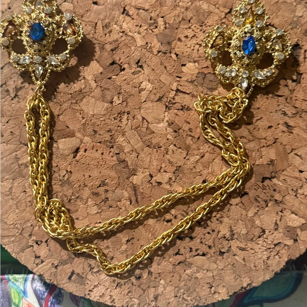 Vintage double pin with chain gold tone, and rhinestone Baroque Royal Look Pins